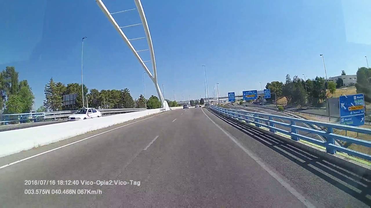 SALIDA T4 A ZARAGOZA POR VIA DE SERVICIO