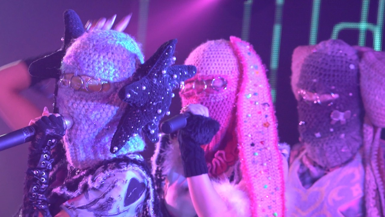 mimi kiddy - Fantasy  (Official Live Video)