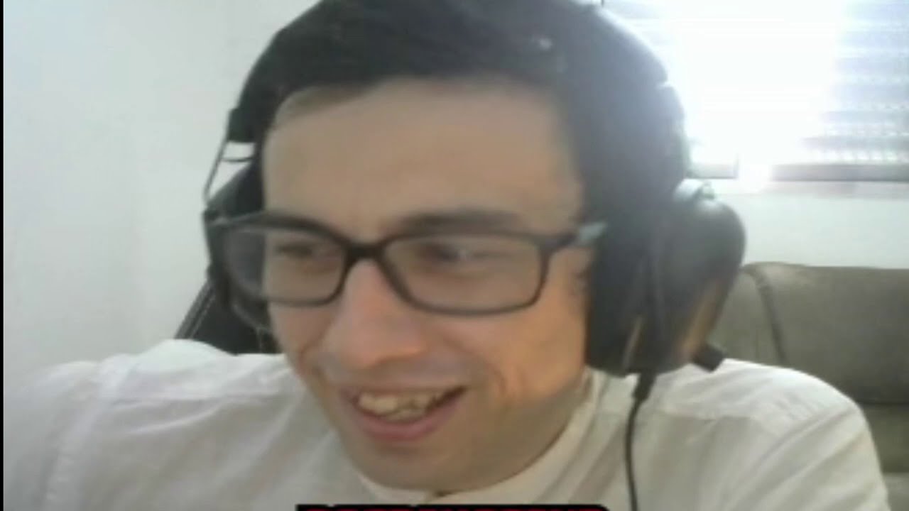 LINDINHO DEU UM CASCUDO NO SEU PRIMO - MELHORES PIORES MOMENTOS DA LIVE DO DEERCHEERUP #113