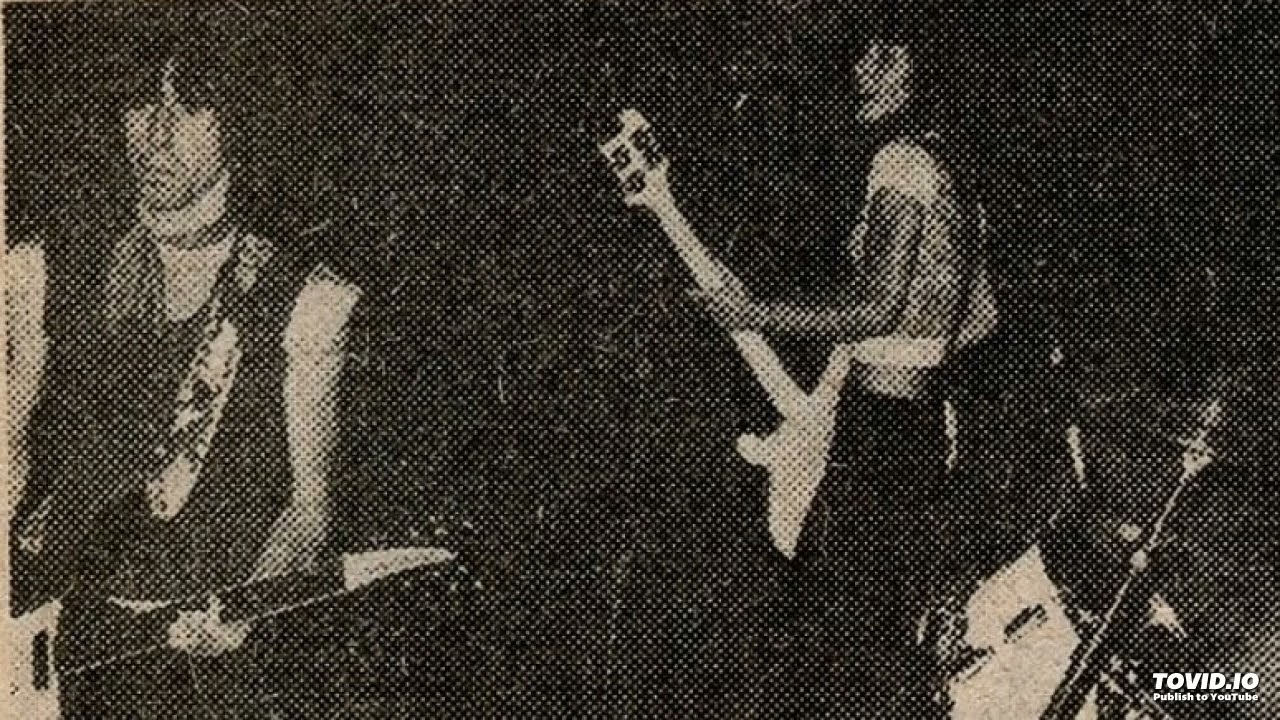 Dogs - Cabaret Club, Los Angeles 1-76