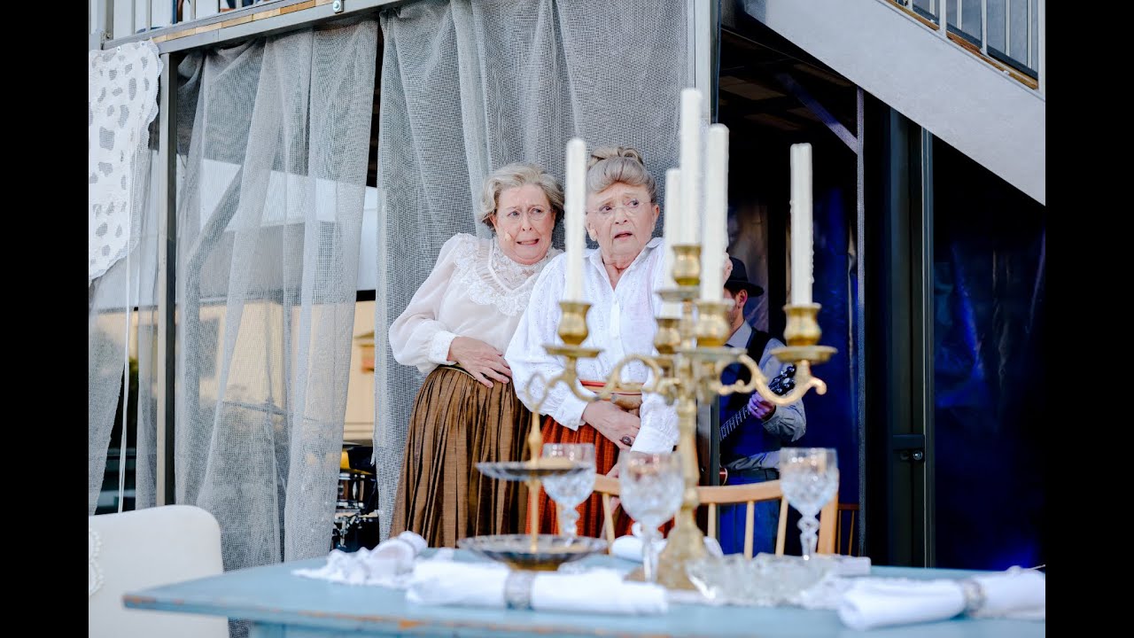 Arsen und Spitzenhäubchen / Trailer