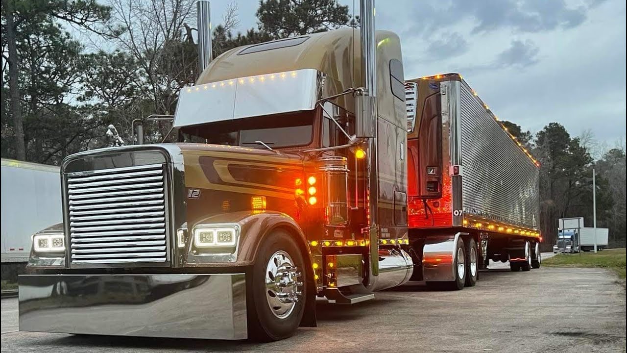 Freightliner Classic XL {eastcoast steppa 🤘🏾😈}
