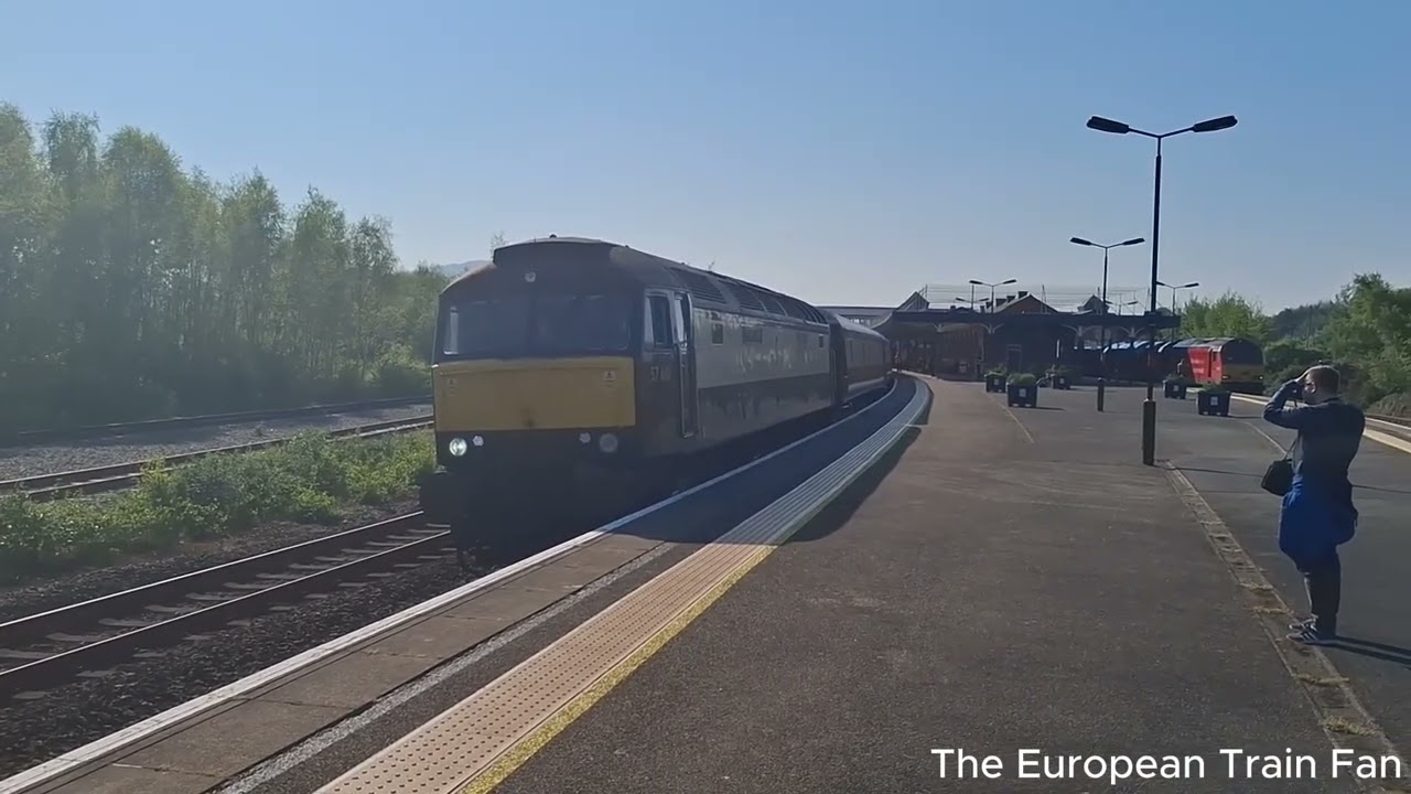 2 really special trains in Llandudno Junction/Cyffordd Llandudno 01/05/2025