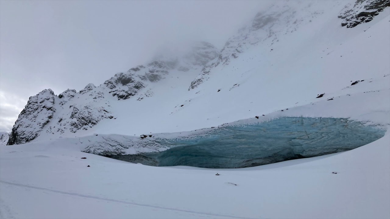 Silvretta ski tour: hut-to-hut glacier adventure