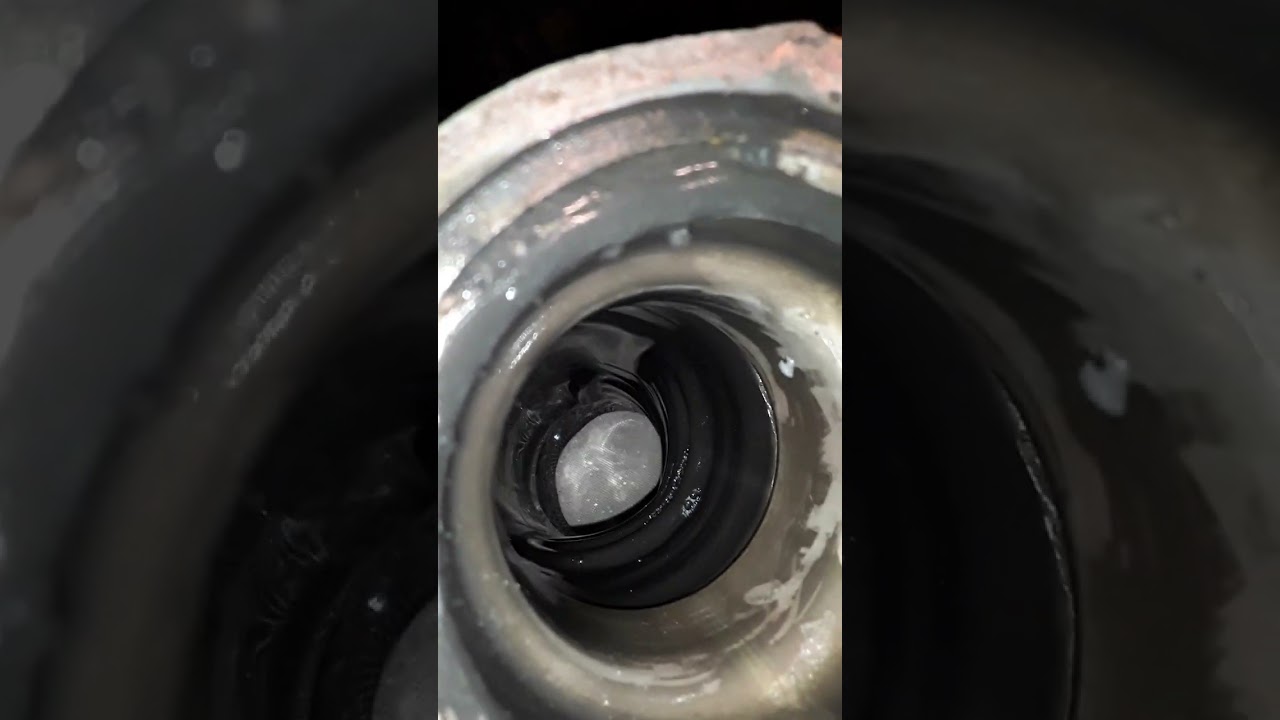 Cleaning catalytic converter