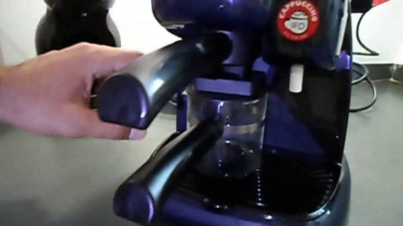 Cafeteira De Longhi EC9
