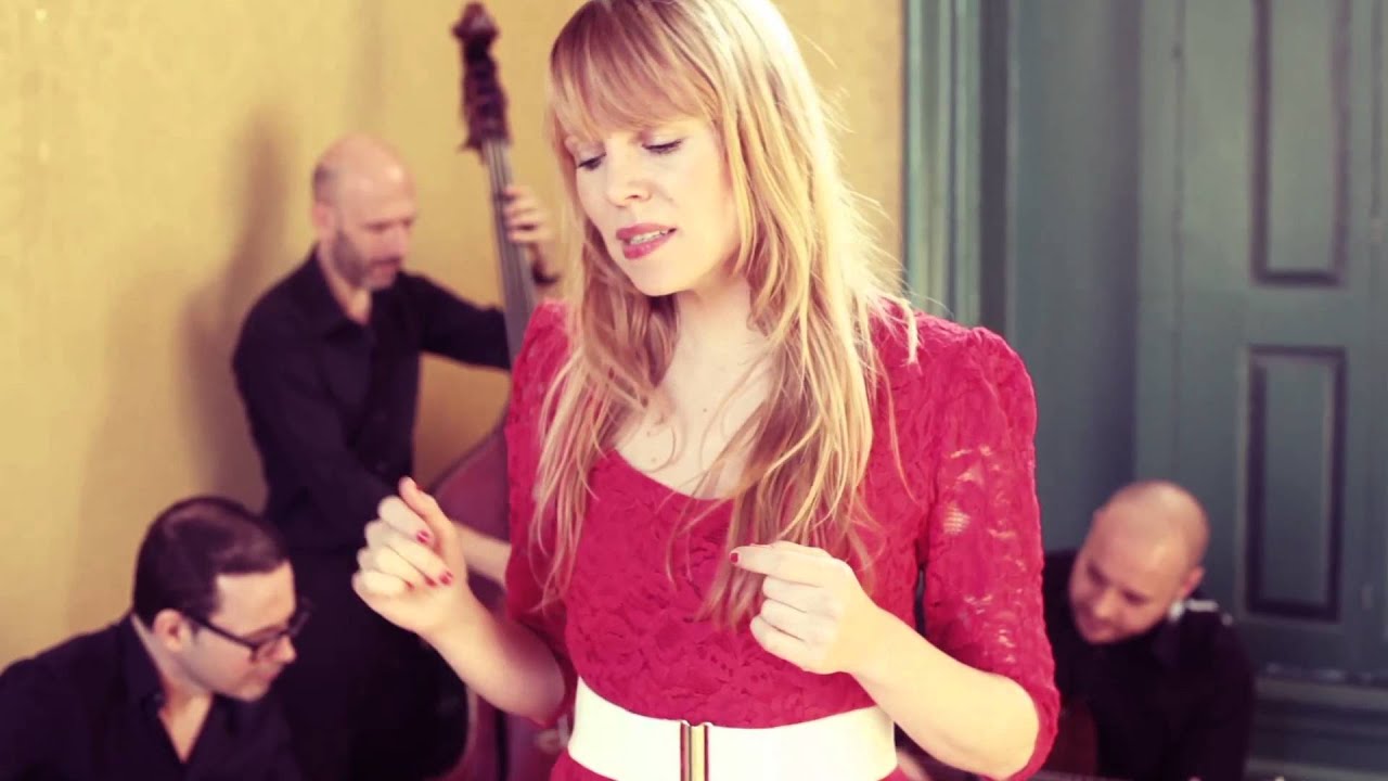 Janne Schra & Robin Nolan Trio - Different
