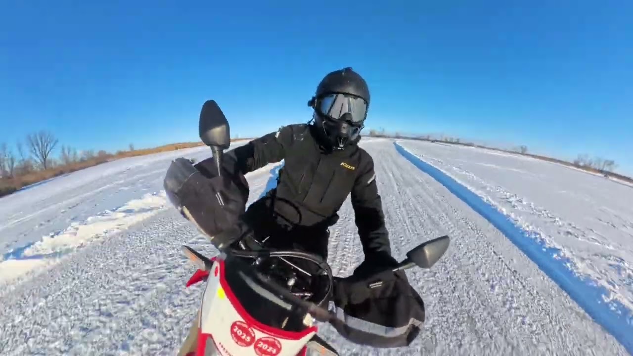 River Canard ice racing