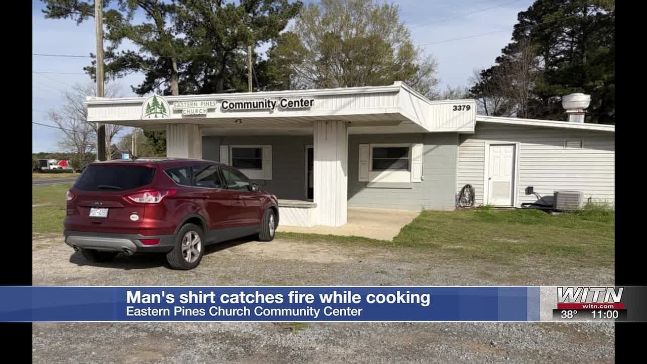 11:00: Мужчина доставлен в больницу после того, как его рубашка загорелась во время приготовления...