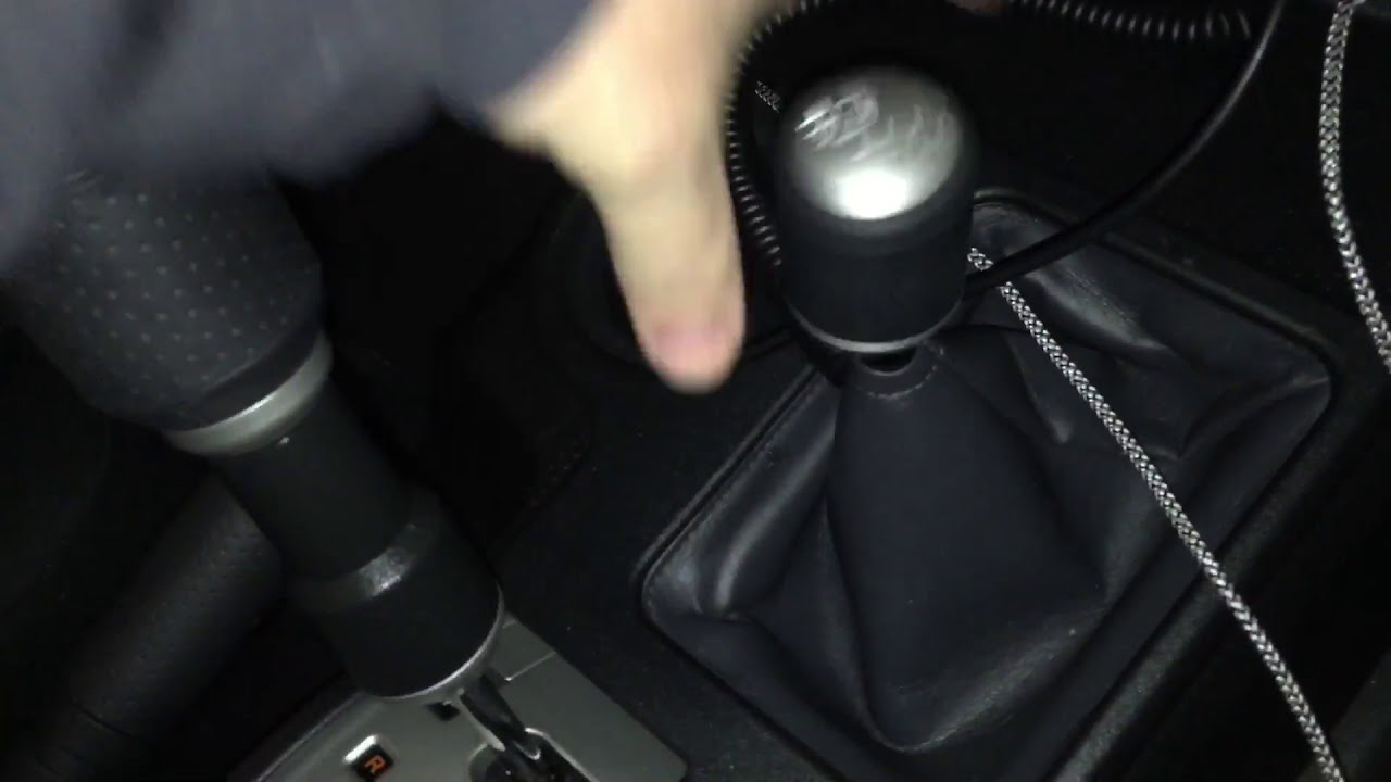 Toyota FJ Cruiser Center Console Removal