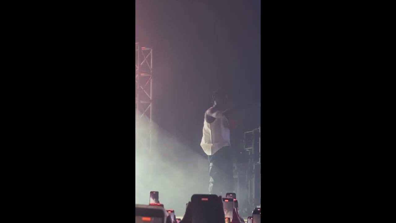 Daniel Caesar - Get You | Superpowers World Tour in Manila