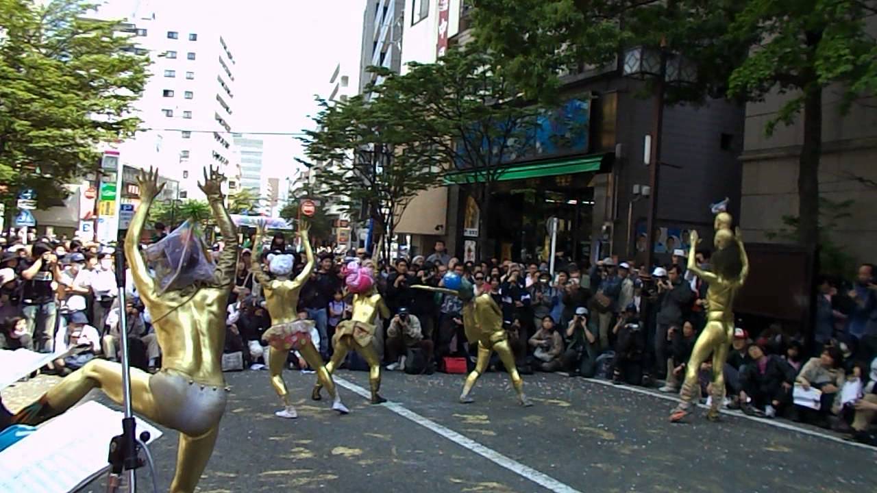 野毛大道芸2013春　金粉ショー