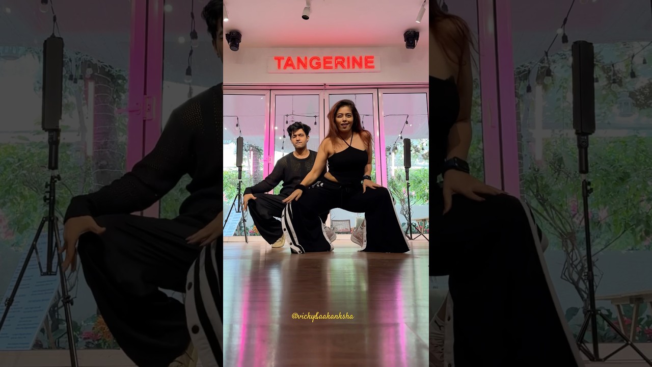 Snake 🐍 🥵 Nora fatehi Jason derulo #vickyandaakanksha #dance