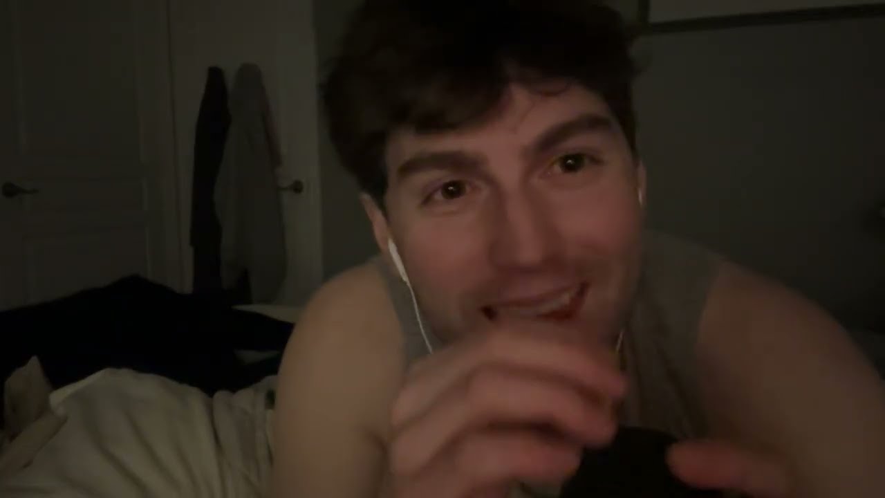 Pasas el tiempo en cama conmigo ASMR 