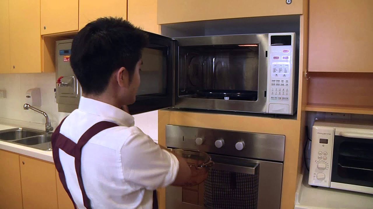 How to cook brown rice with a microwave oven