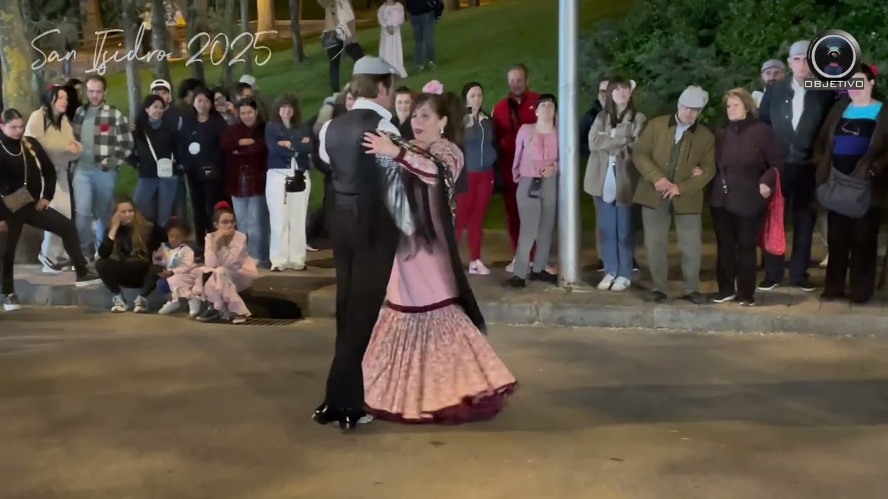 Así se baila el CHOTIS de Madrid con Carmen y David