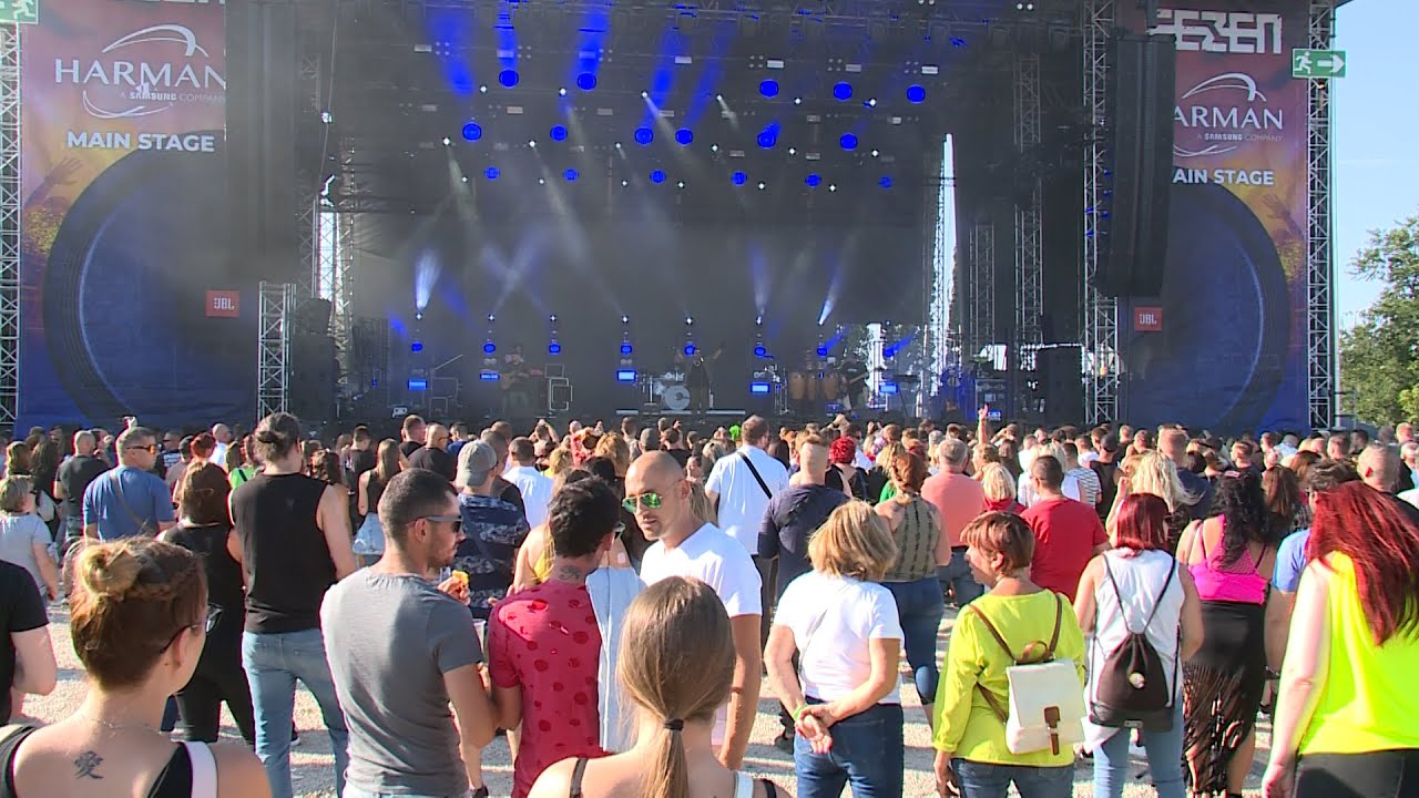 Teltházzal zárt a FEZEN