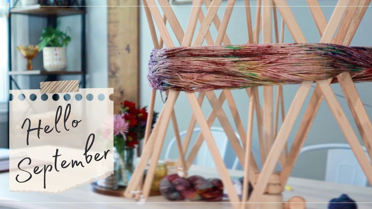 Hello September 🍁  / Day in the life Vlog 🎥  / Casting on for fall and halloween 🧶