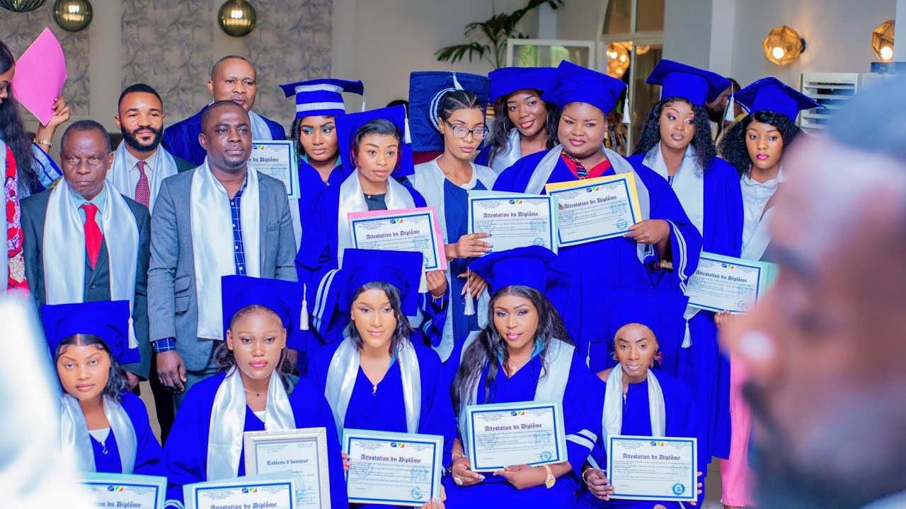 Remise des diplômes a l'université des sciences professionnelles la clairvoyance USPC 