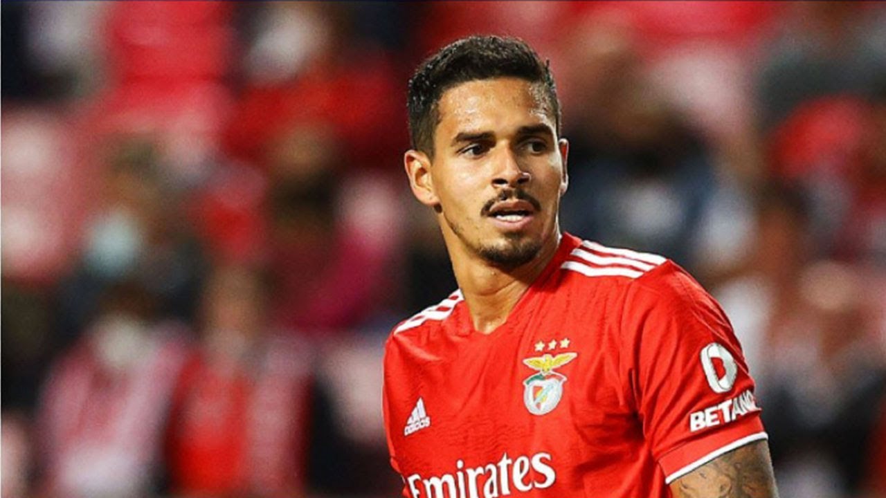 Lucas Ver&iacute;ssimo &bull; Skills & Tackles ᴴᴰ