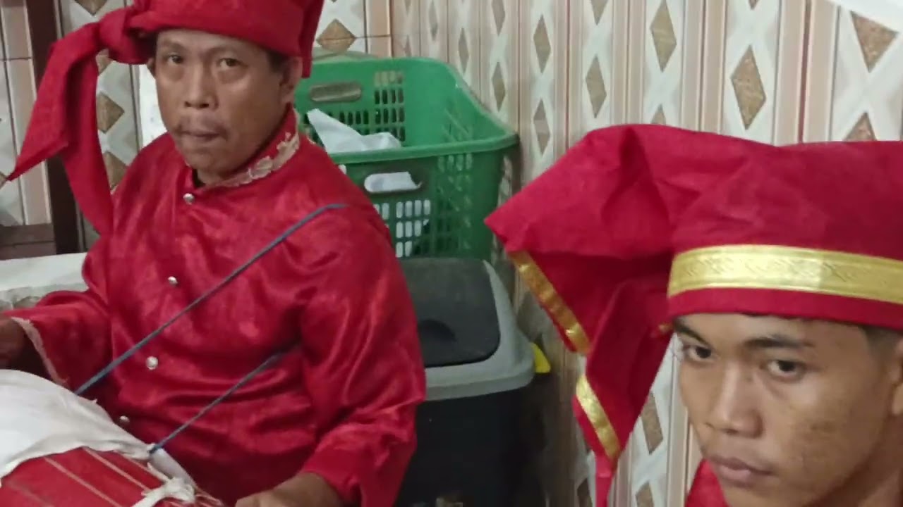 Kiwal Garuda Hitam Gowa beziarah ke Makam TUanta Salamaka. 