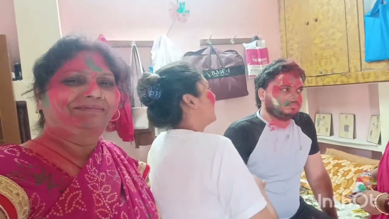 जम के खेली 🥳 होली 🥳