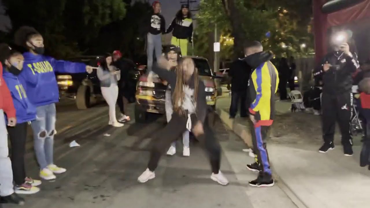 BATTLE OF THE BEAUTIES I BLOSSUM AND JANIYAH VS MARI AND LADY BANGS