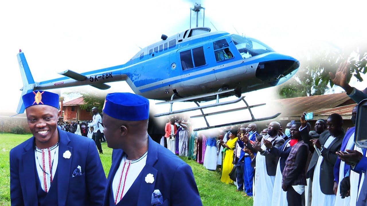 Enyonyi elese Omuko ku Kwanjula. Ronald Mayinja ye Best man wa Lule owa Pakalast