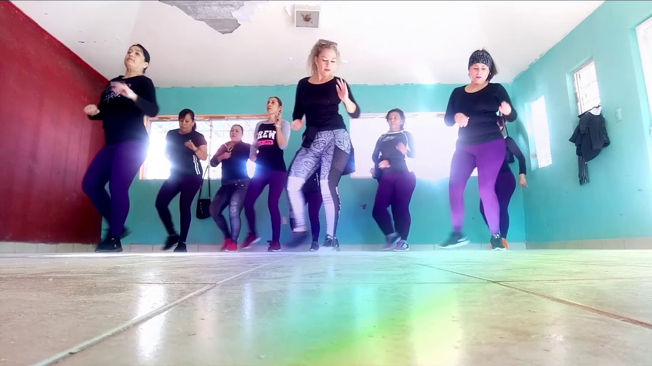 QUIERES SER MI AMANTE merengue (miireya fraimart) zumba