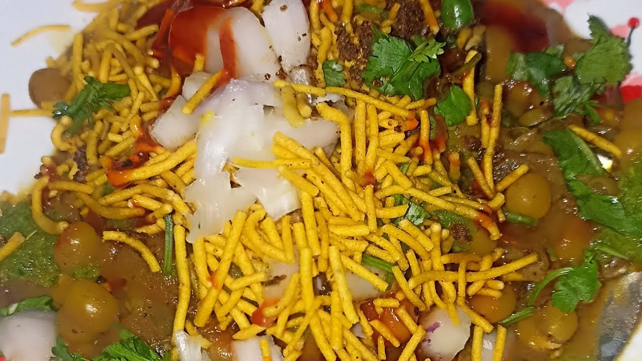 “Aloo Chaat | Tasty & Spicy Potato Snack | Homemade Recipe”“Tikki Chaat with Imli & Green Chutney |