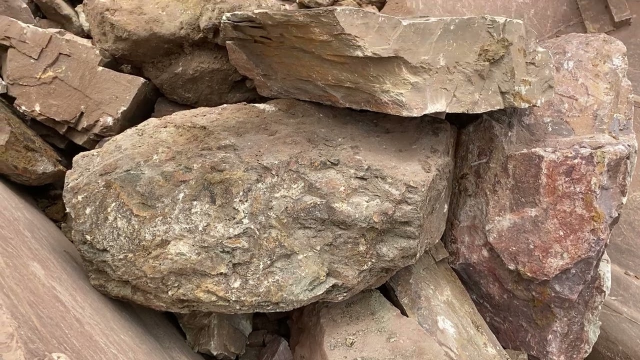 Real Stone crusher power Giant Rocks jammed in Hopper Unstoppable