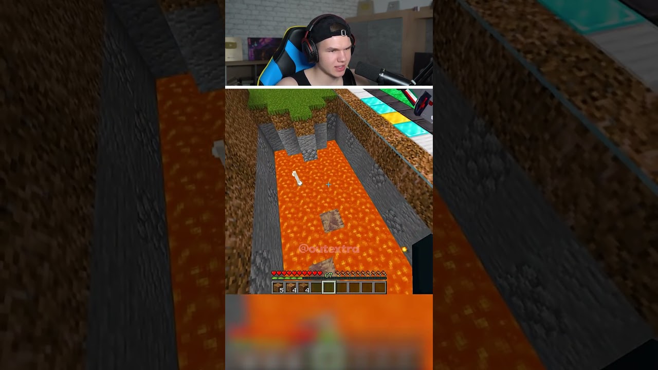 КРЕАТИВ VS ВЫЖИВАНИЕ В МАЙНКРАФТ?!🙏😭 #shorts #шортс #minecraft #майнкрафт #майн #прикол #мем #юмор
