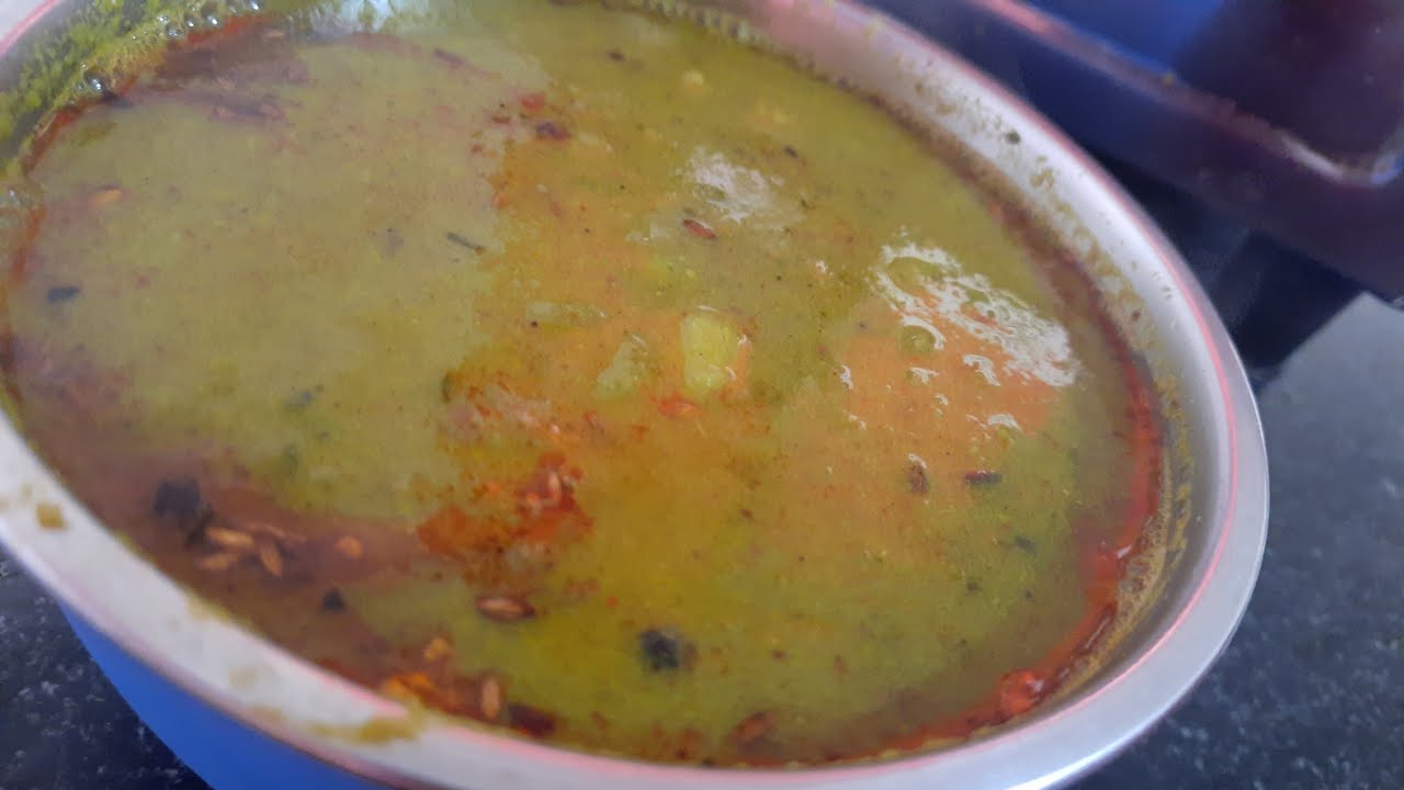 आज हम बनाये  यूपी स्टाइल ताजे मटर के नमोना बहुत ही सिम्पल तरीके से 