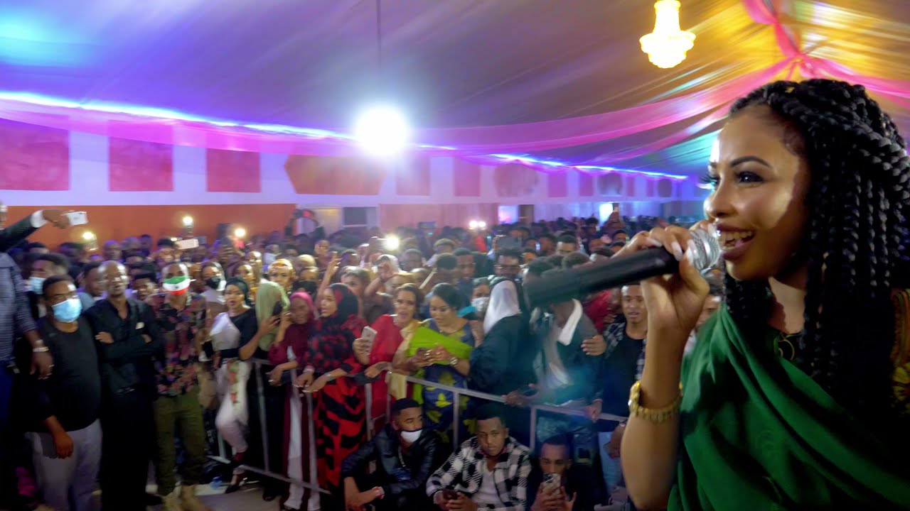 KIIN JAAMAC YARE MAXAN KU SUGA JACAYLKA KIIN HARGEISA SHOW