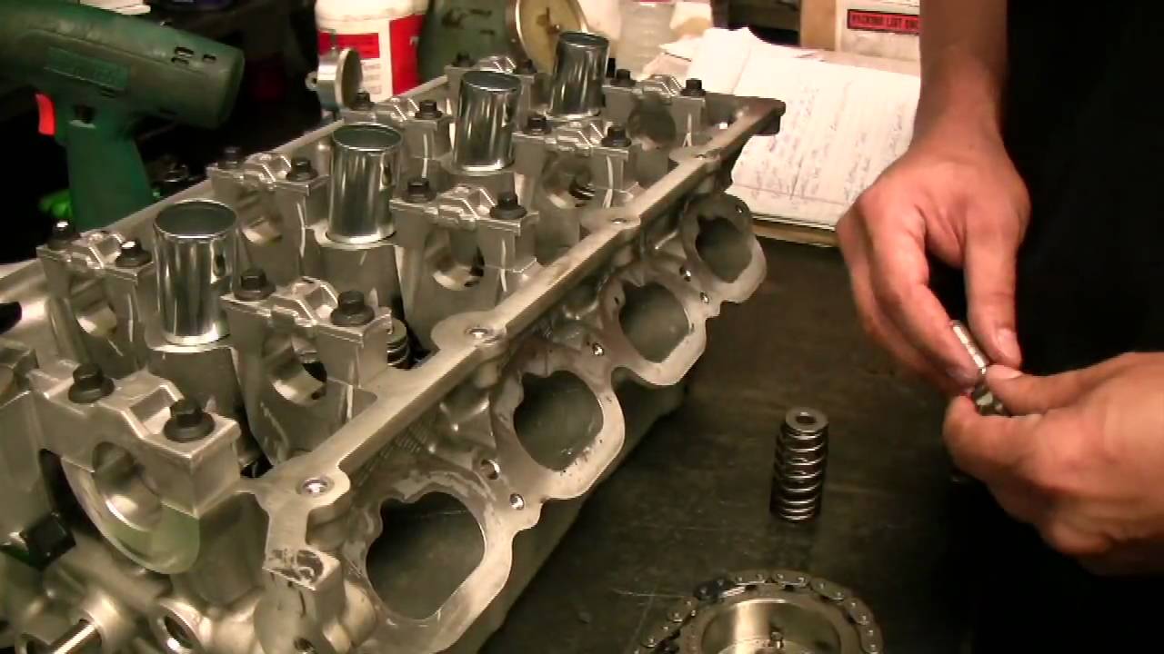 Fastlane tears down the 2011 Ford 5.0L Mustang Motor