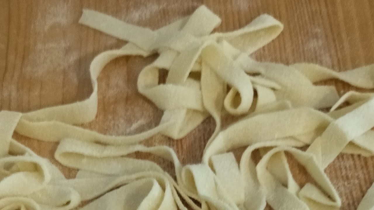 come fare le tagliatelle senza uova solo acqua e farina
