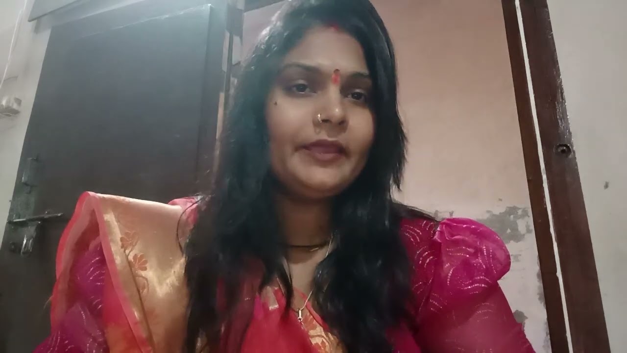 Welcome to my youtube famil💞🥰  meri pyaari Bhabhi sabhi video dekhe mine ap ke liye Hair oil ke bar💞