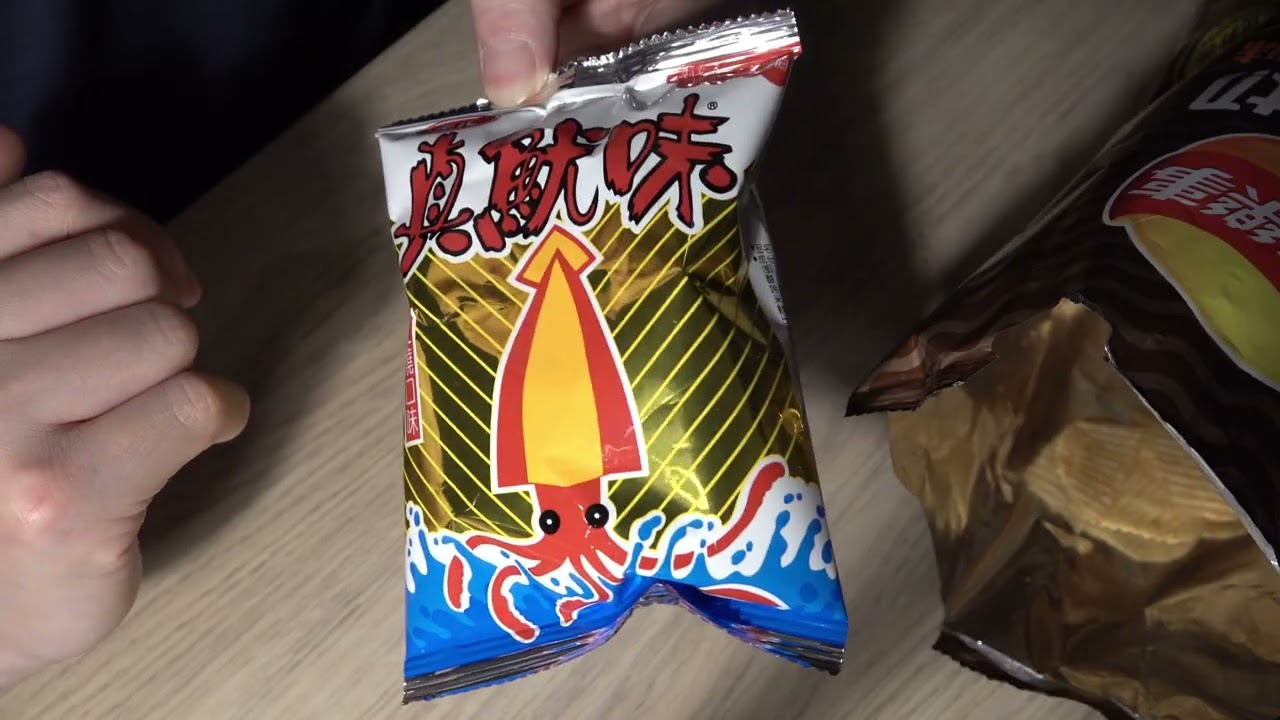 ASMR - TAIWAN HOTEL SNACKS EATING SOUNDS
