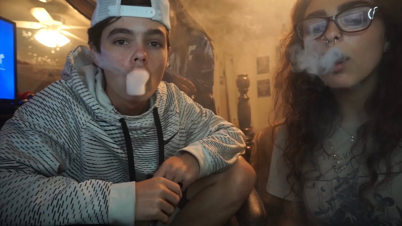 Brother And Sister Juul\Vape Sesh | Aaron Juul&rsquo;s