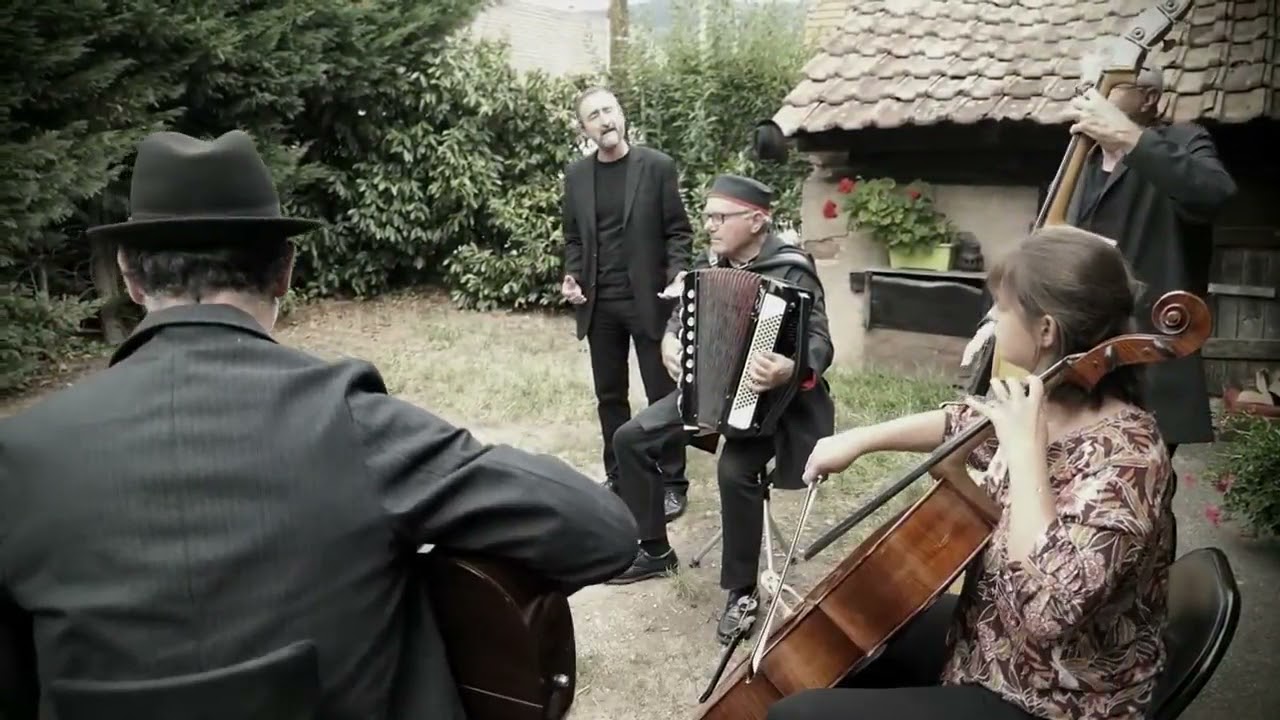 Passage Klezmer   Dos lidl fun goldenem land   music & lyrics Mordechai Gebirtig