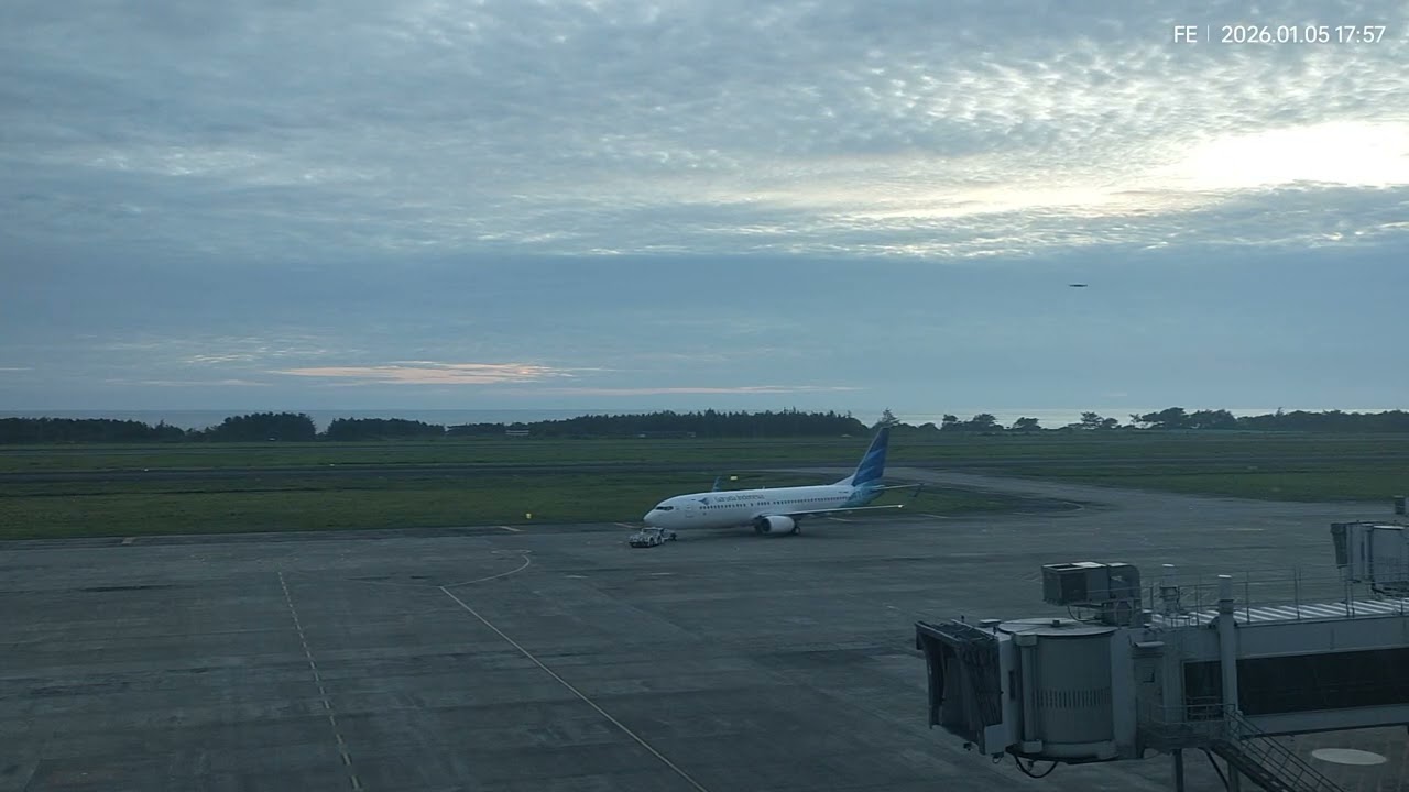 TAKE OFF TIME GARUDA GA 202