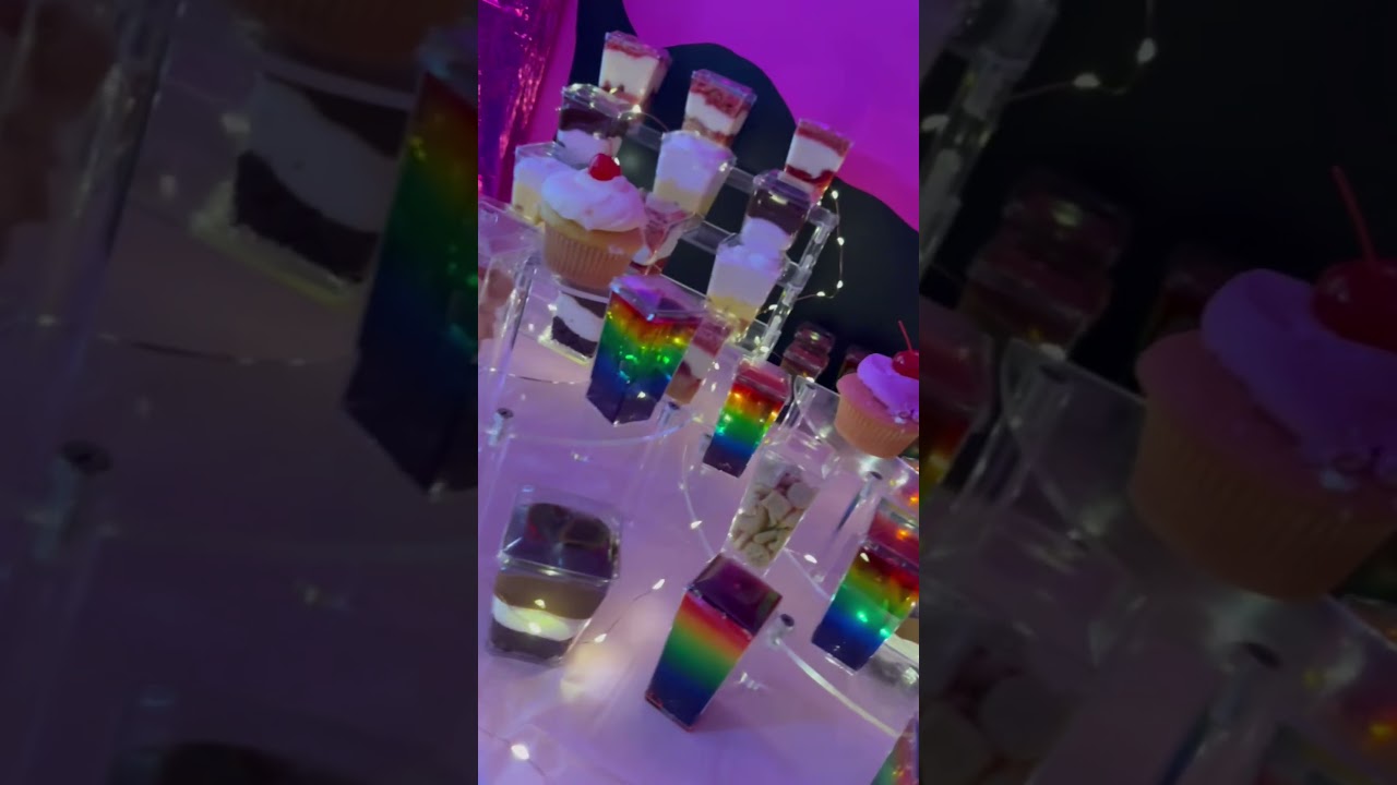 Ok y’all 💜💙💚💛🧡❤️ six layered Adult Jello O Shots … 