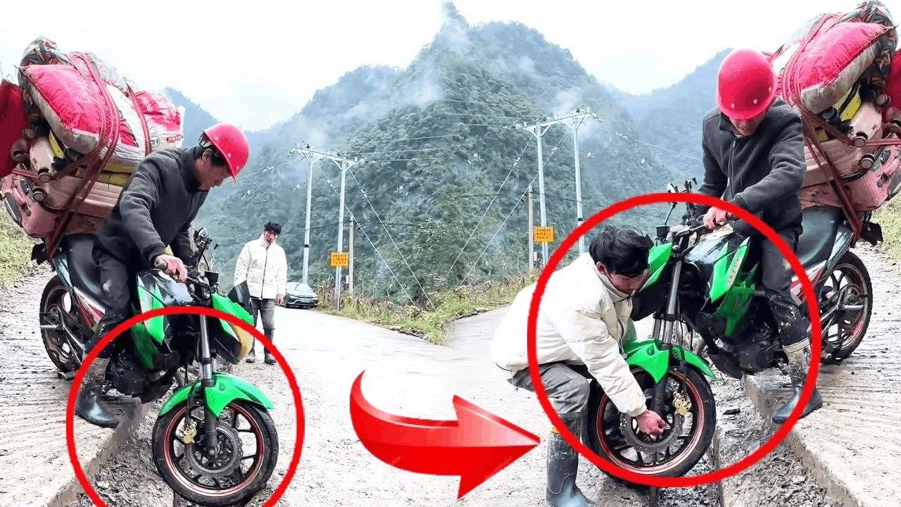 A kind young man helped villagers whose motorcycles were stuck down the mountain.