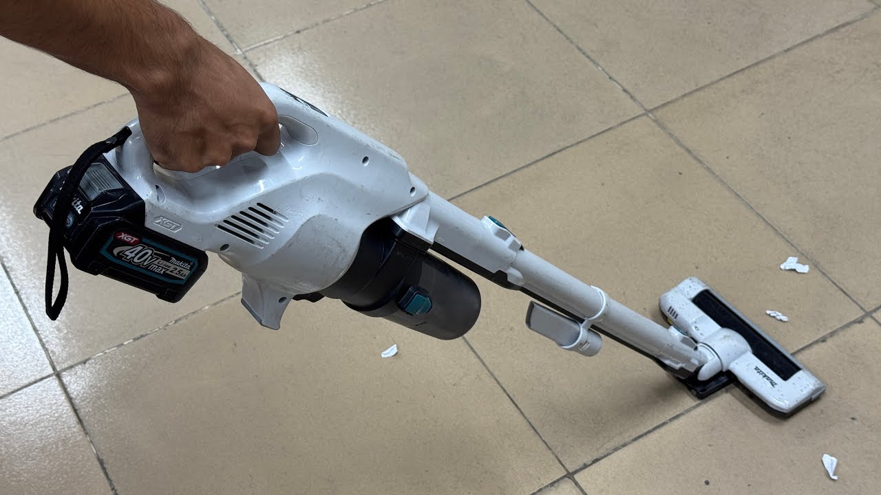 Makita CL004G Suction Test on Tile – Impressive Power!