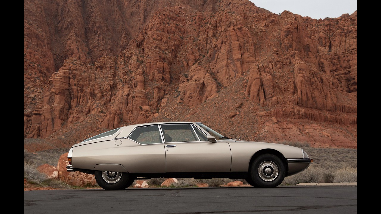 1973 Citroen SM driving