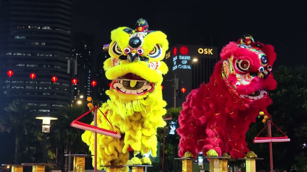 Acrobatic Lion Dance (múa lân 高桩舞獅) by CAILIFO NANSHENG 蔡李佛南胜 @ The Linc, Kuala Lumpur CNY2025 0208