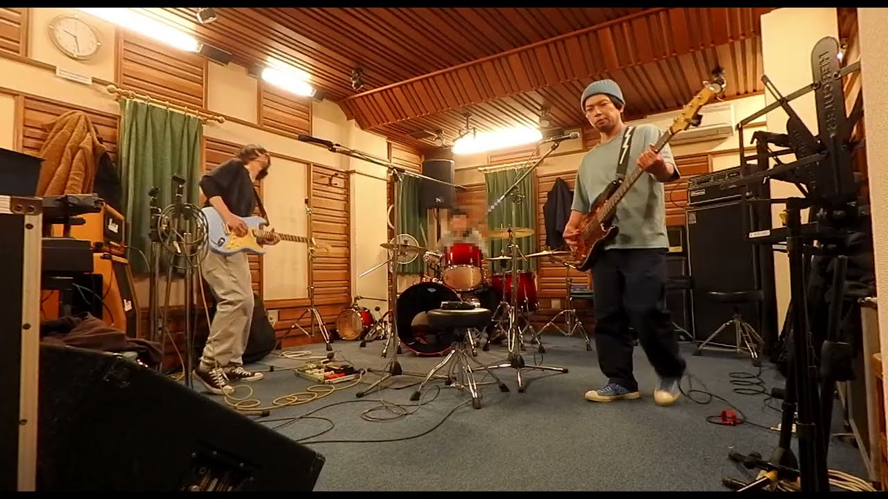 『サンデイ』/ post mix lemonade｜スタジオ練習（撮影：Q2n-4k）