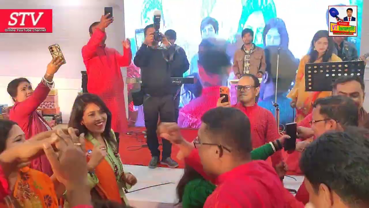 সনাতন ৯৮ গ্রুপের বন্ধু বান্ধবীদের ডান্স 