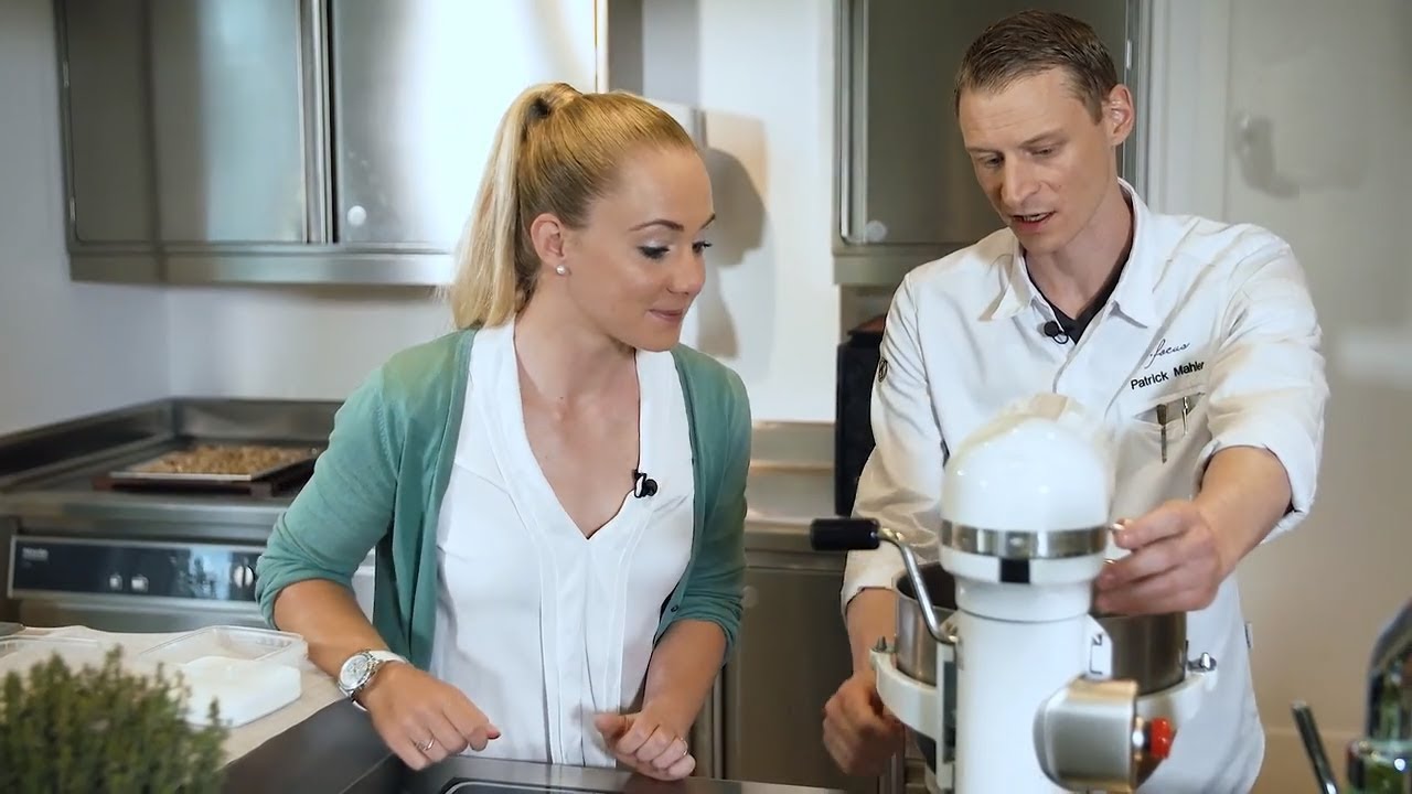 Ariella Kaeslin und Patrick Mahler zeigen das ideale Sportler-Müesli | GaultMillau Schweiz