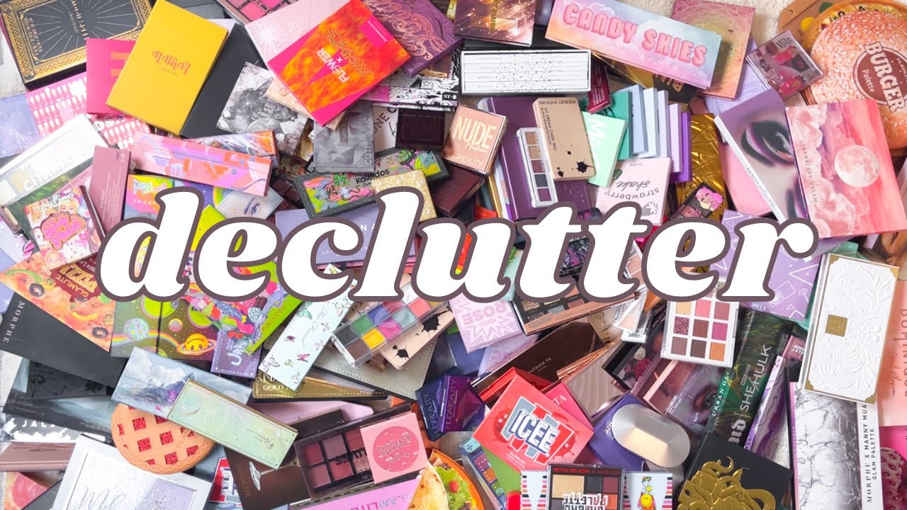 MY BIGGEST DECLUTTER EVER! *eyeshadow palettes* - PART 1 | Paige Koren